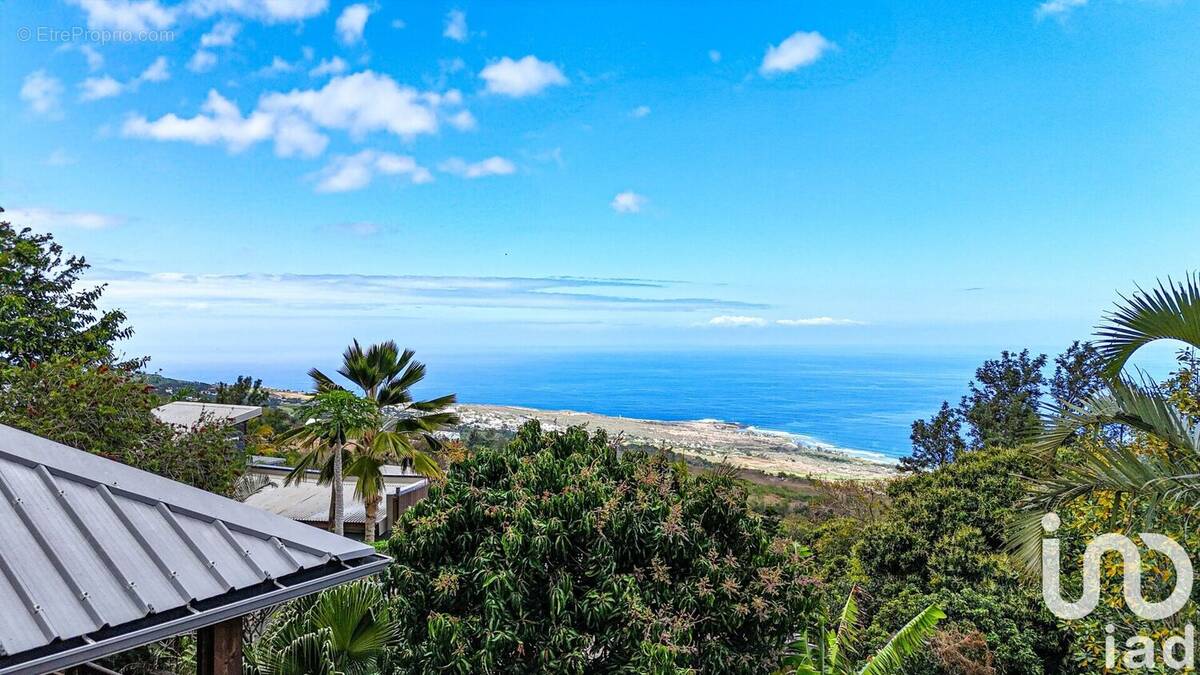 Photo 1 - Maison à SAINT-LEU