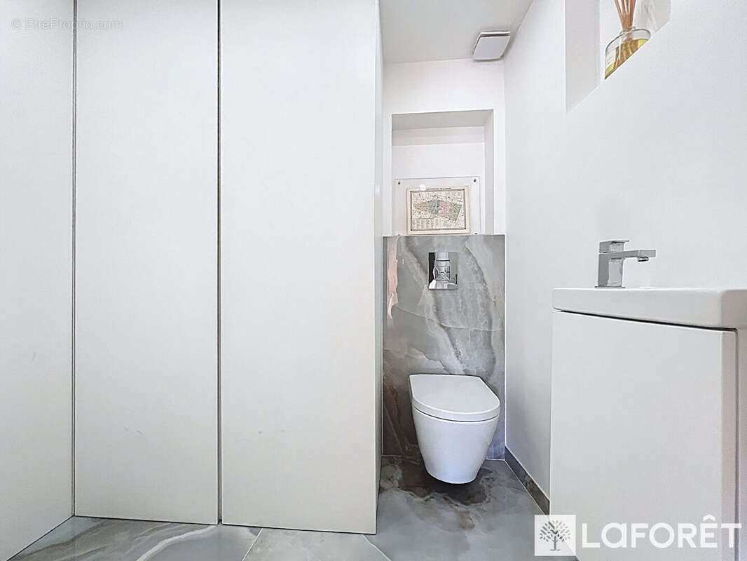 Appartement à PARIS-2E