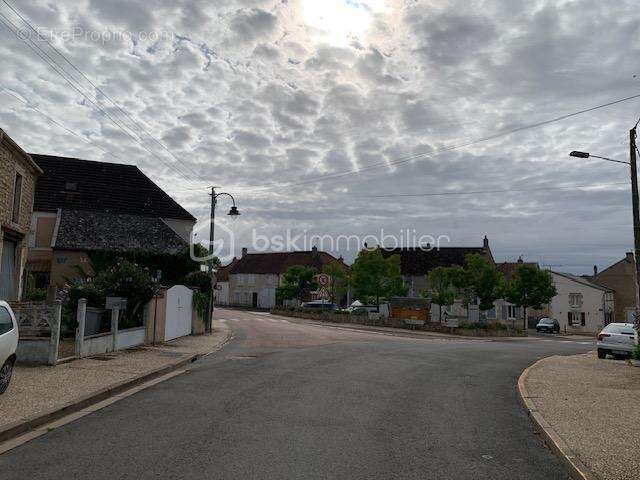 Maison à TRACY-SUR-LOIRE