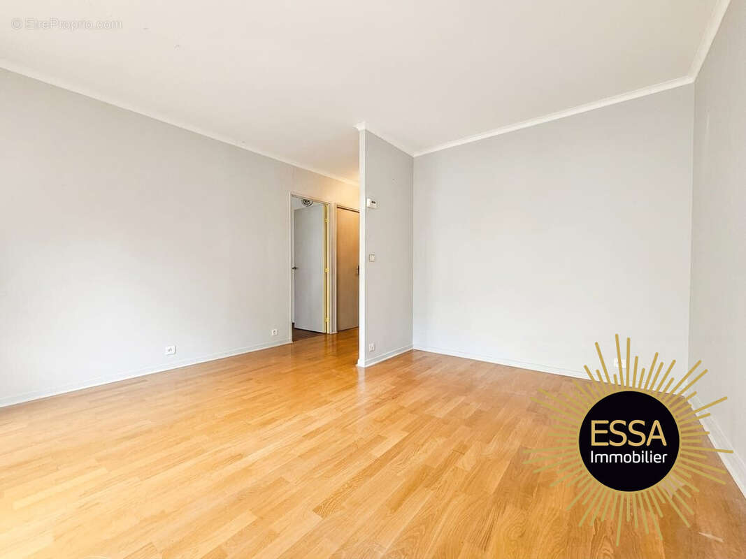 Appartement 48 m² à Rocquencourt  - photo 2