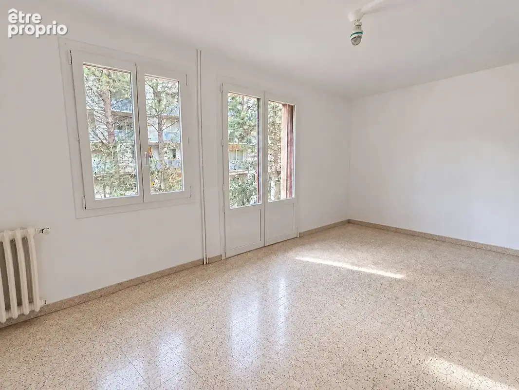 Grand studio disponible - photo 2