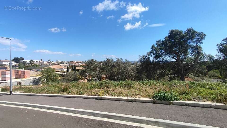 Terrain à NARBONNE
