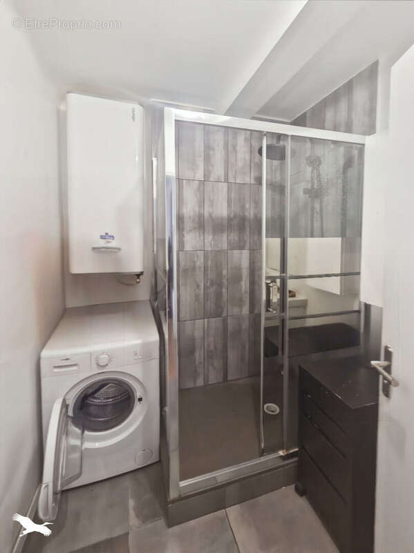 Appartement à MARSEILLE-6E