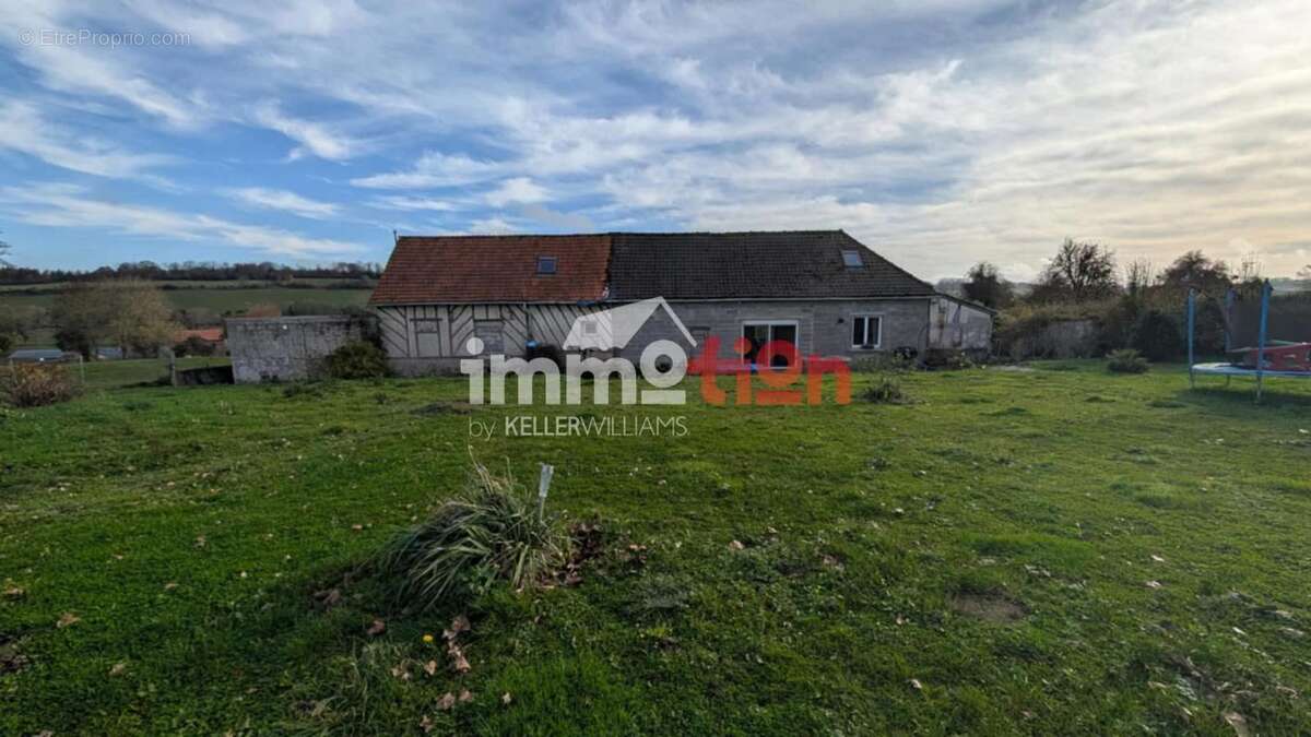 Maison à SAINT-MARTIN-EN-CAMPAGNE