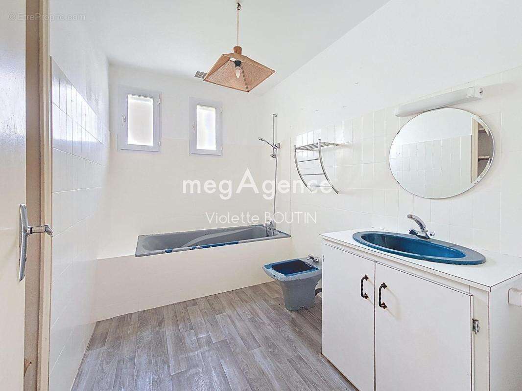 Maison à LE LONGERON