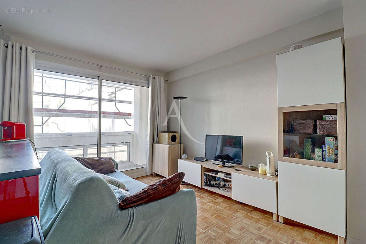 Appartement à PARIS-12E