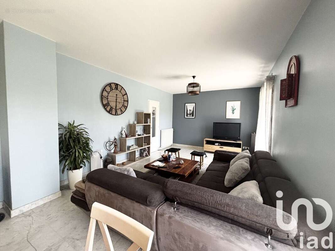Photo 3 - Maison à ROMILLY-SUR-SEINE