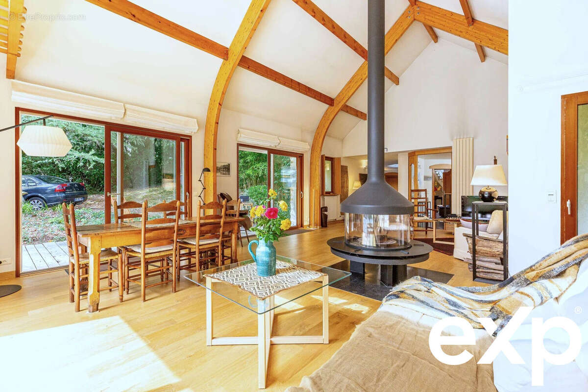 Maison à GIF-SUR-YVETTE