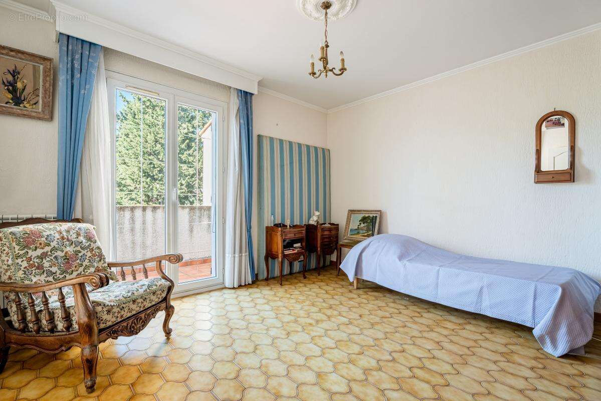 Maison à LA VALETTE-DU-VAR