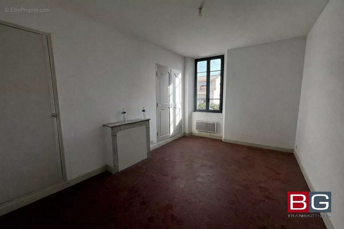 Appartement à VALLAURIS