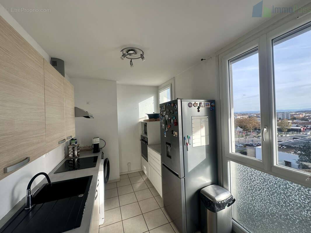 Appartement à BRON