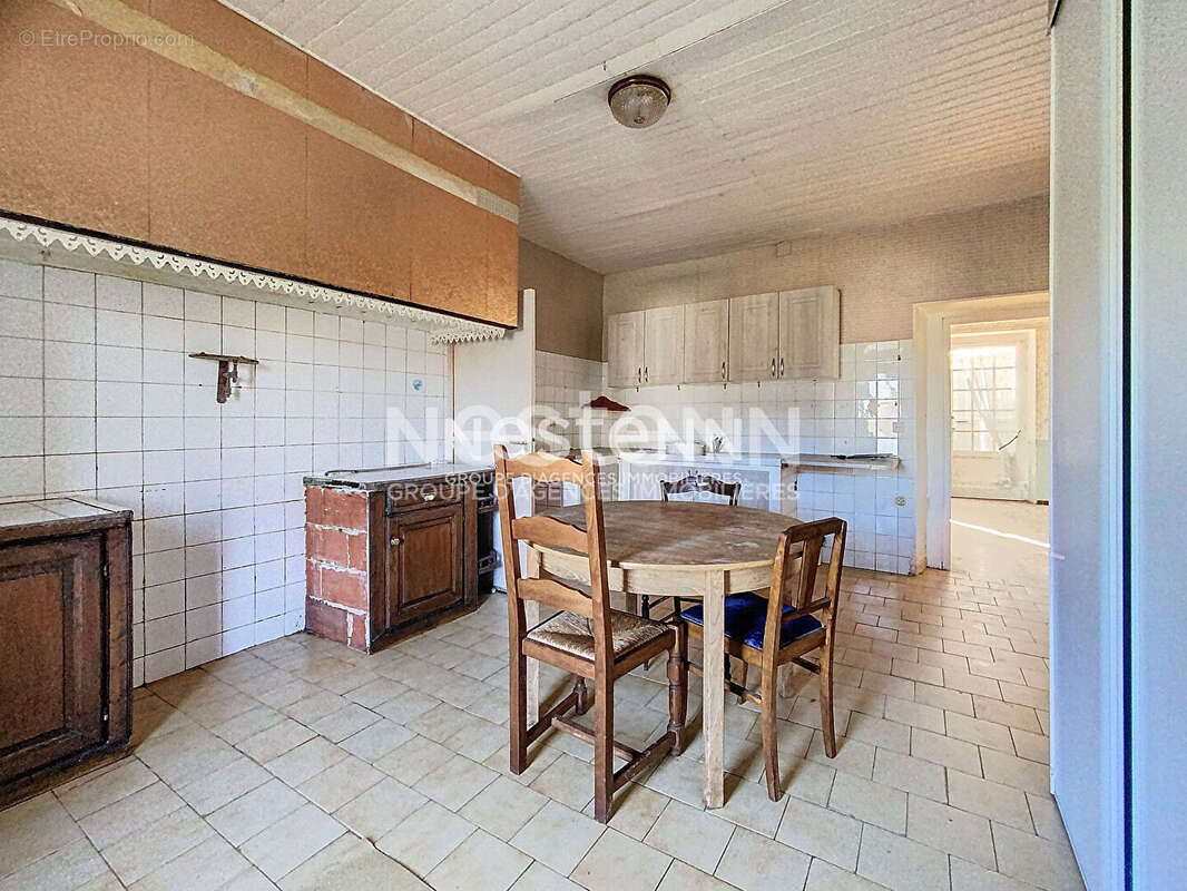 Maison à SEISSAN
