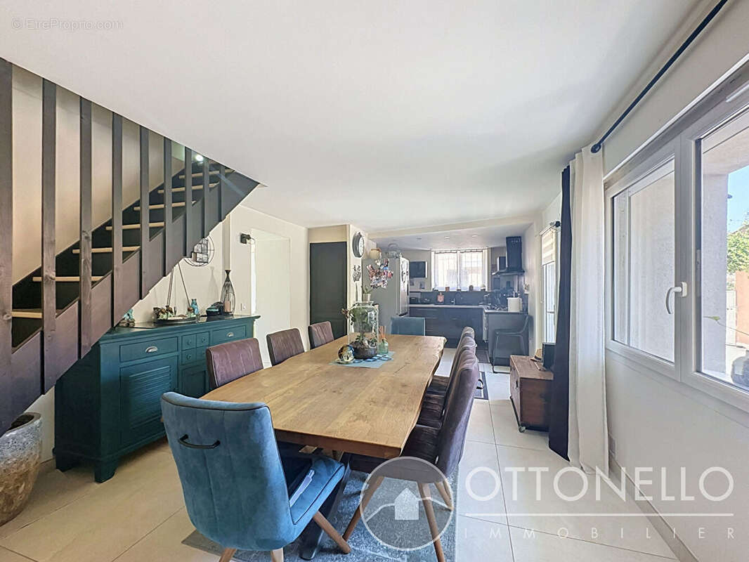Maison Roquebrune sur Argens 91,73 m2 avec jardin et garage - photo 7