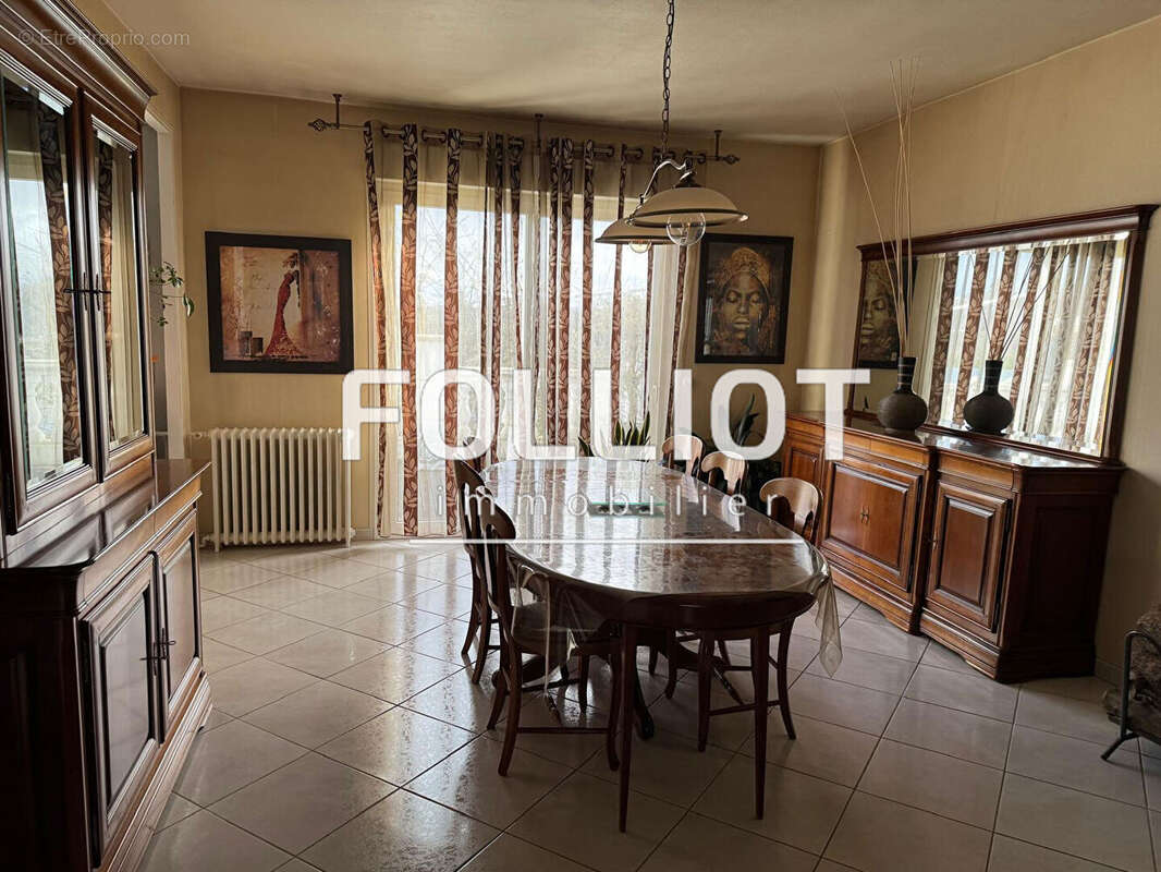 Maison à TORIGNI-SUR-VIRE