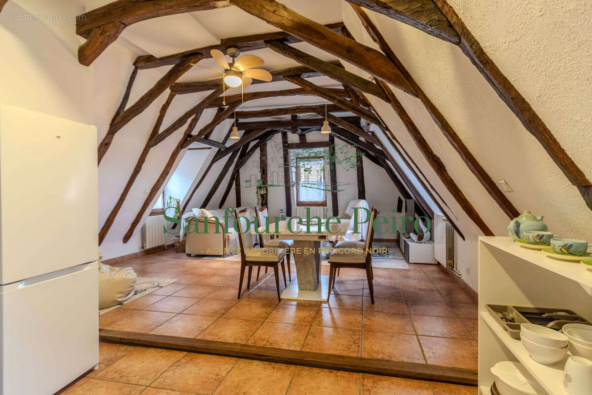 Appartement à BEYNAC-ET-CAZENAC