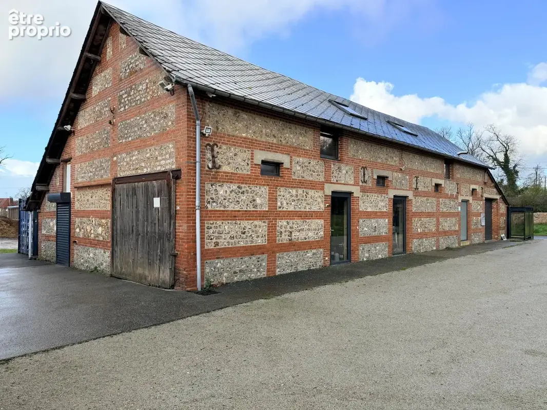 Commerce 170 m² à Doudeville  - photo 1