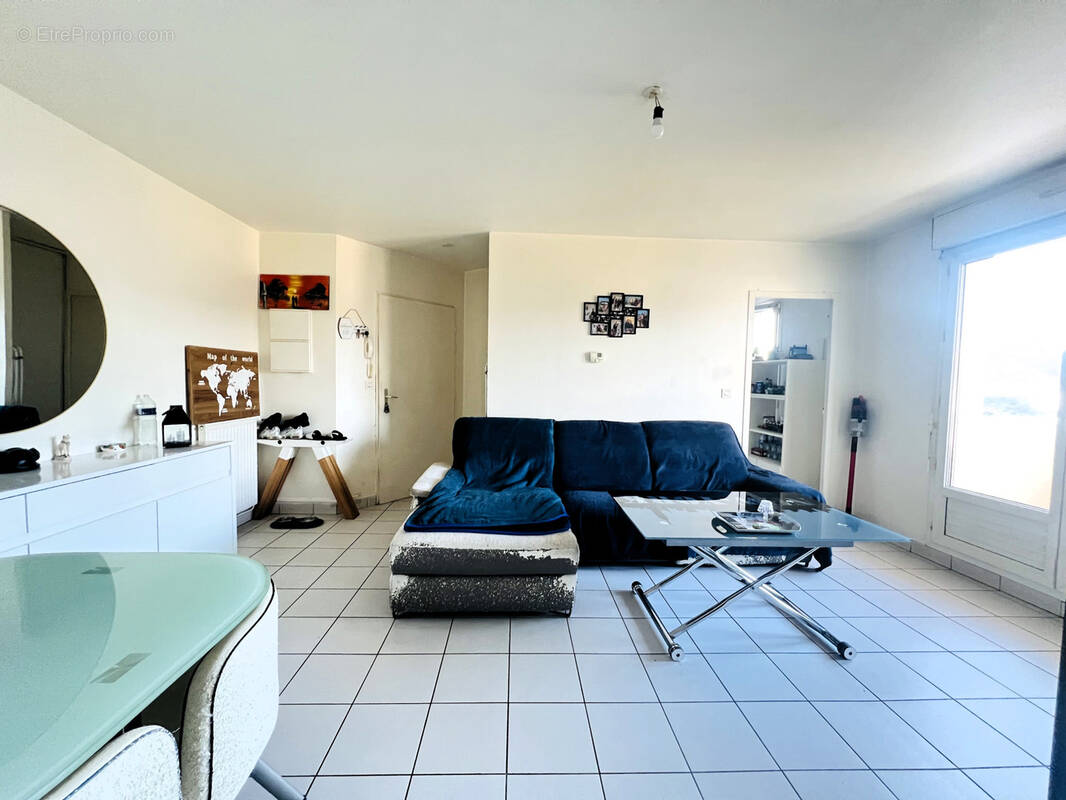 Appartement à AUNAY-SOUS-AUNEAU