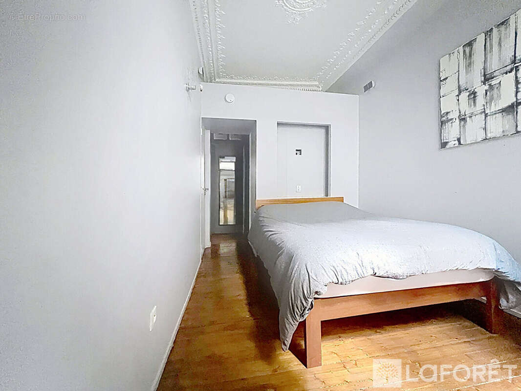 Appartement à PARIS-2E