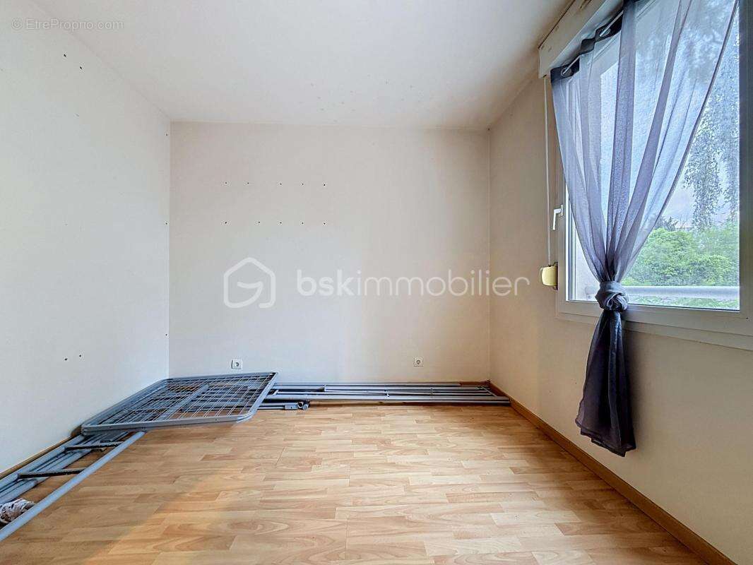 Appartement à LE BLANC-MESNIL