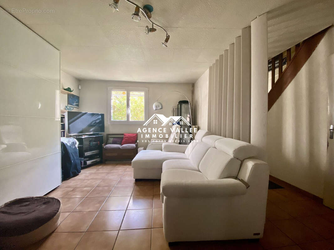 Maison à SAINT-PIERRE-DU-PERRAY