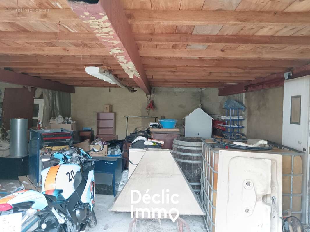 Maison à BRIZAMBOURG