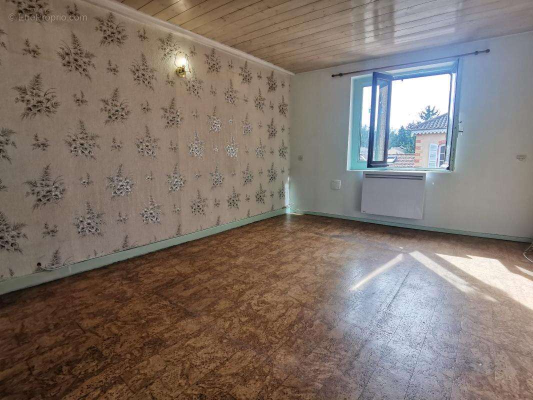 Appartement à SAIN-BEL