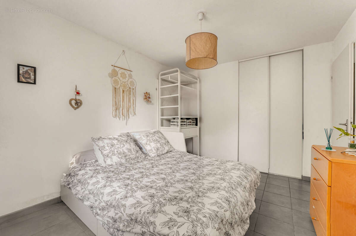 À vendre ! Appartement T2 de 40 m2 en rez-de-jardin   Quartier Lalande - photo 7