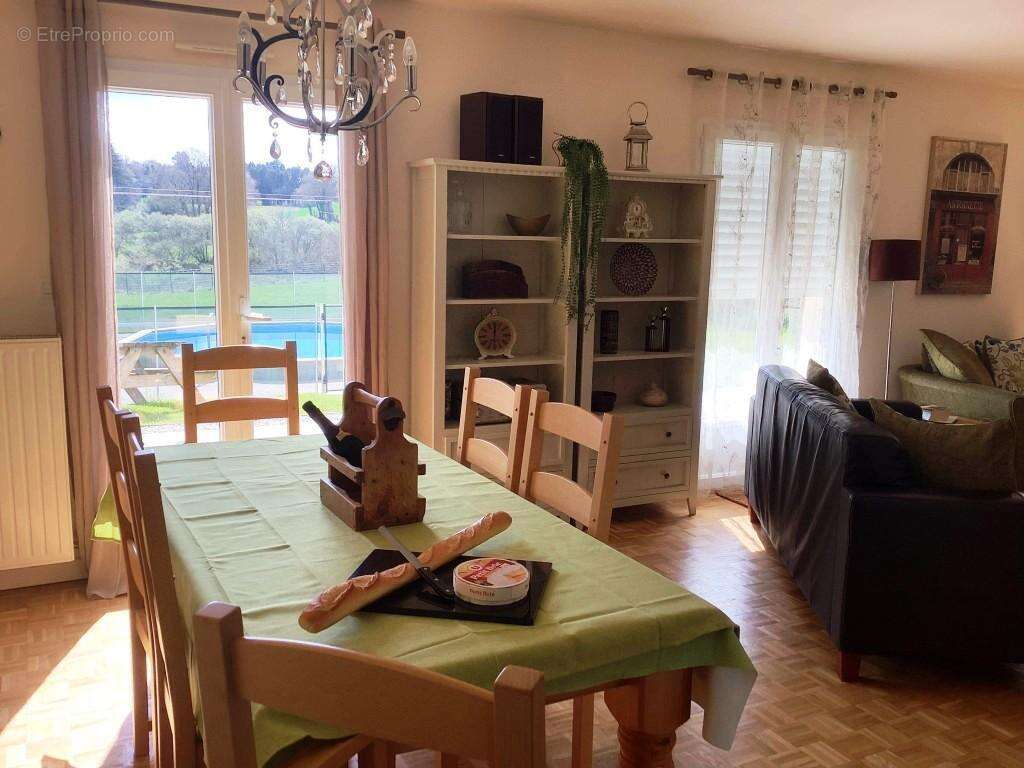 Maison à KERNASCLEDEN