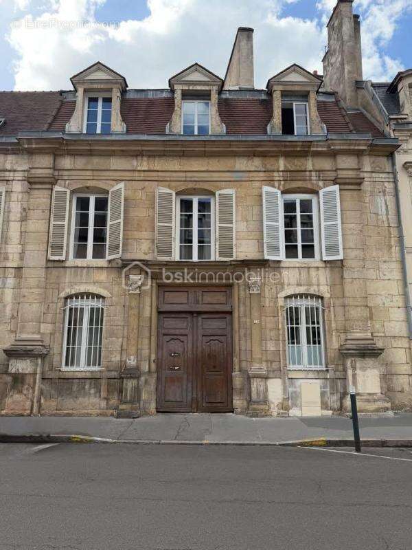Appartement studio avec mezzanine hyper centre dijon - photo 2