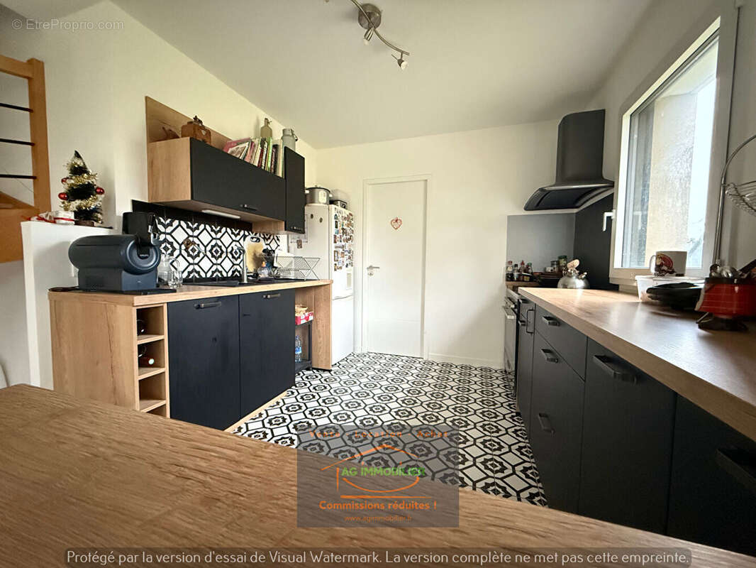 Maison à SAINT-UNIAC