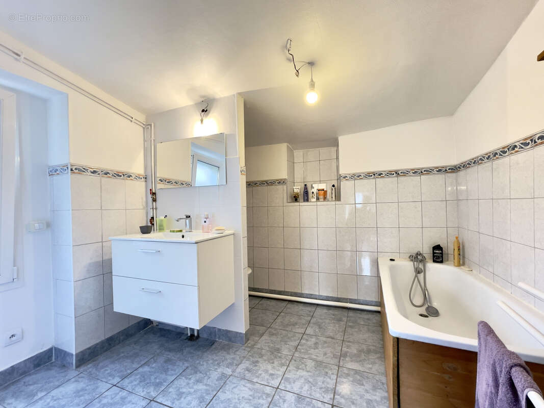 Maison à FONTENAY-LE-MARMION