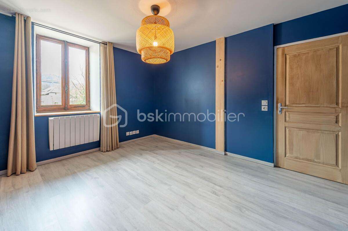 Appartement à ALBY-SUR-CHERAN