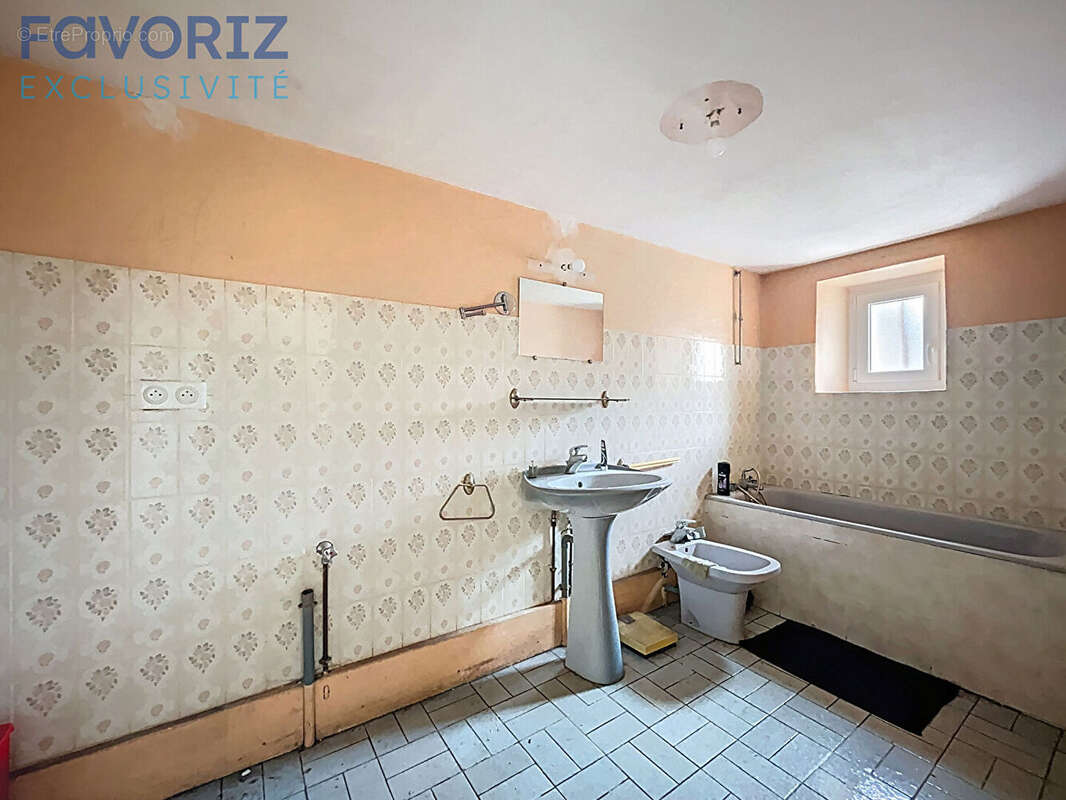 Maison à DOULAINCOURT-SAUCOURT