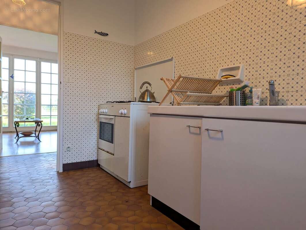 Maison à AZAT-LE-RIS