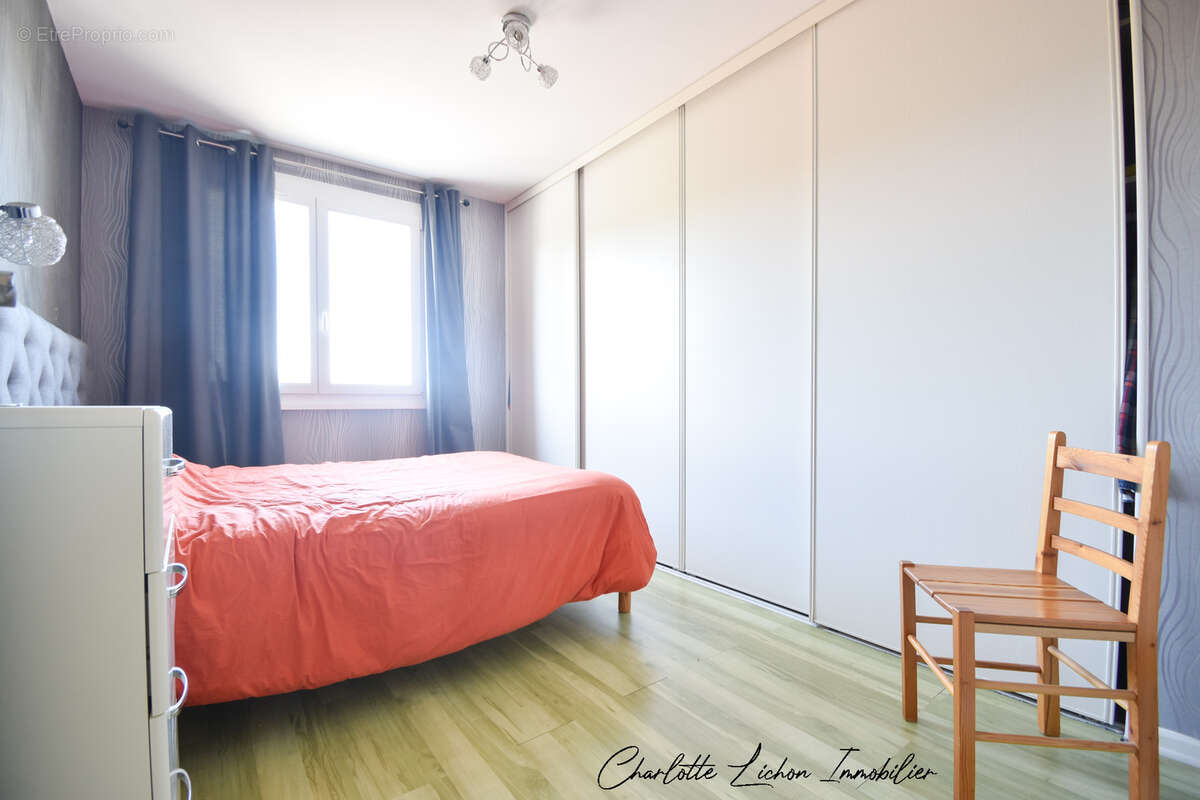 Appartement à ROMAGNAT