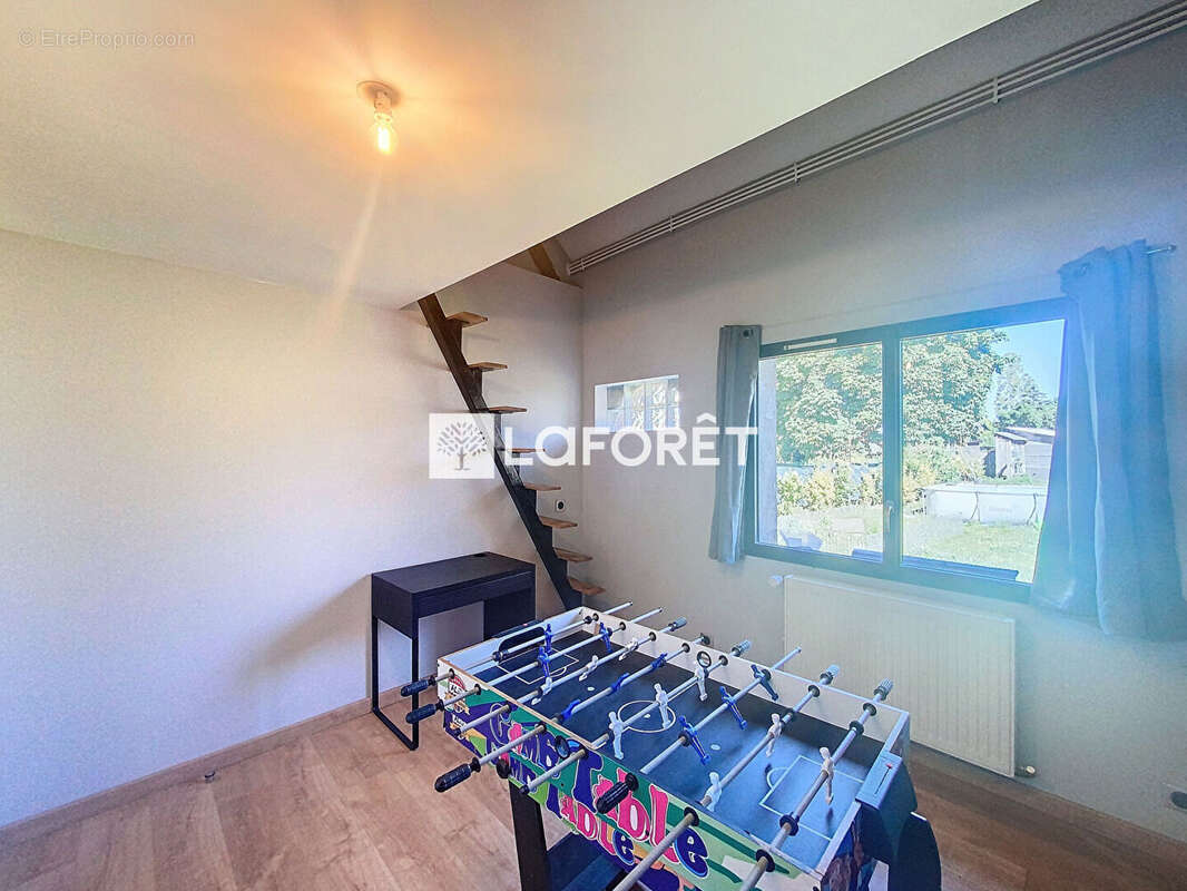 Maison à CRUCEY-VILLAGES