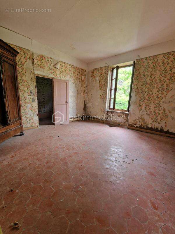 Maison à SAINT-JEAN-DE-BARROU