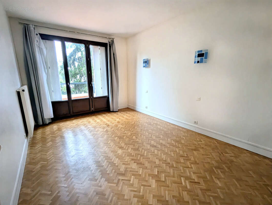 Appartement à FONTENAY-AUX-ROSES