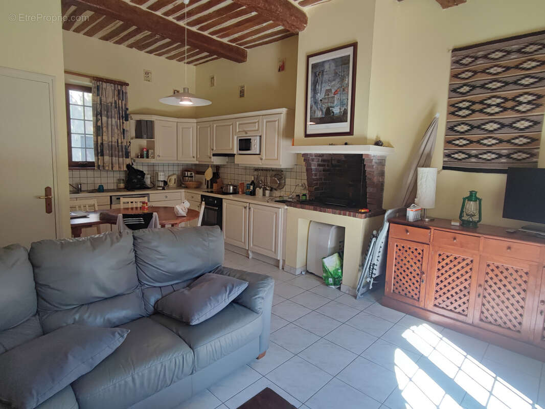 Appartement à LA REDORTE