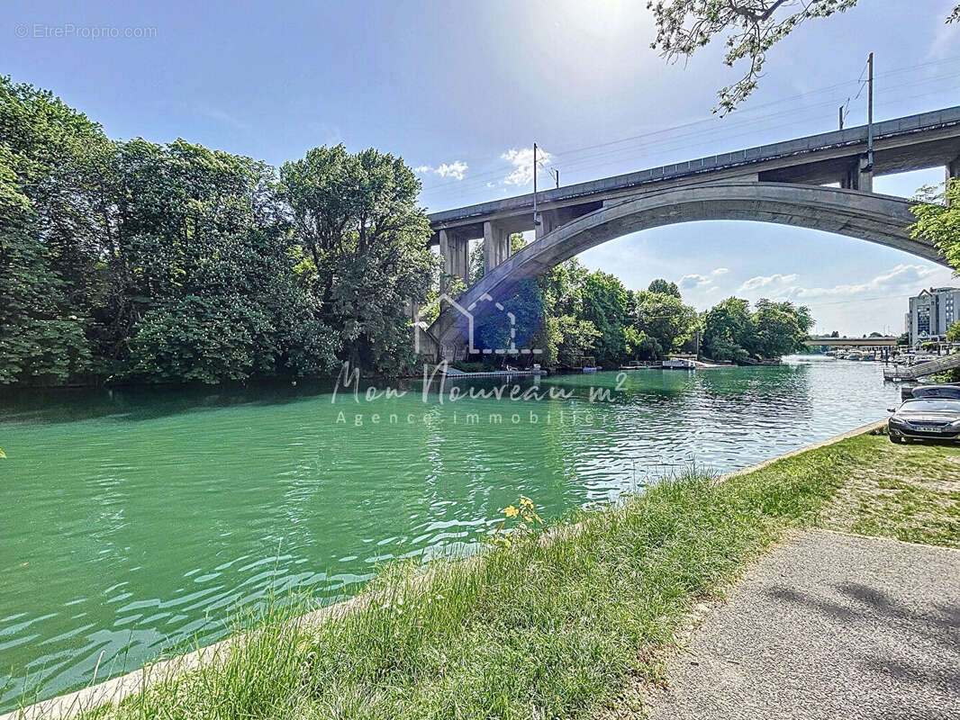Maison à LE PERREUX-SUR-MARNE
