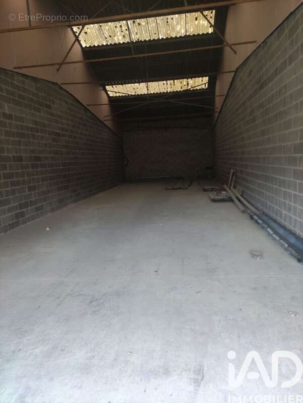 Photo 2 - Parking à CALAIS