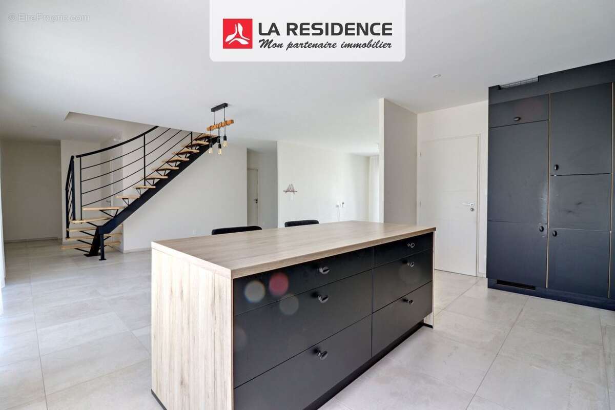 Maison 160 m² à Blois  - photo 5