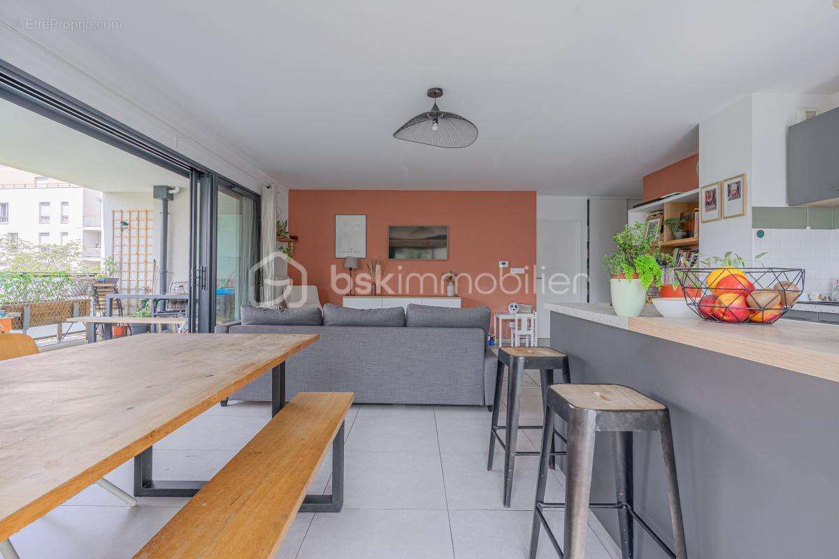 Appartement à FERNEY-VOLTAIRE