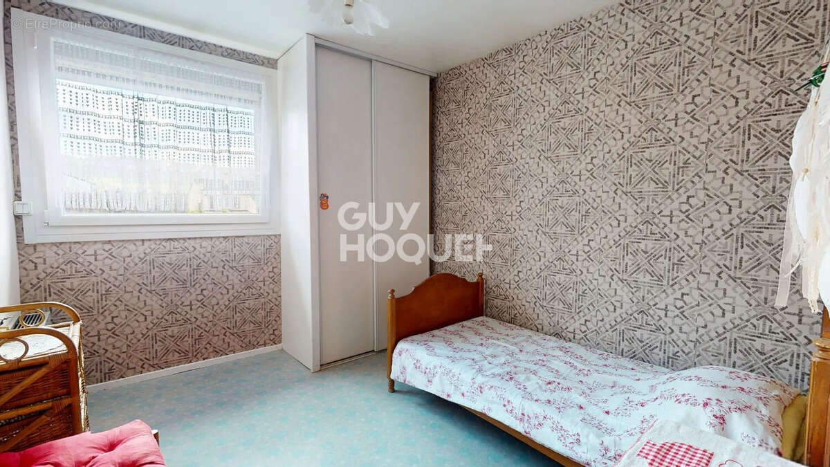 Maison à VAIVRE-ET-MONTOILLE