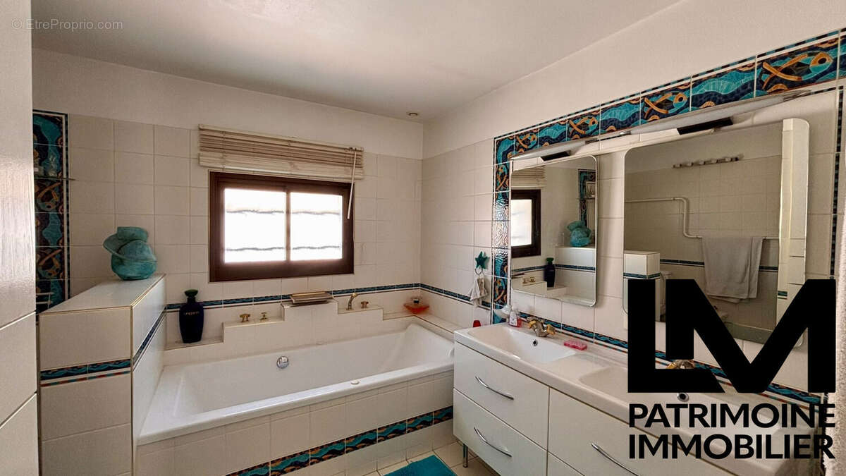 Maison 230 m² à Bessan  - photo 9