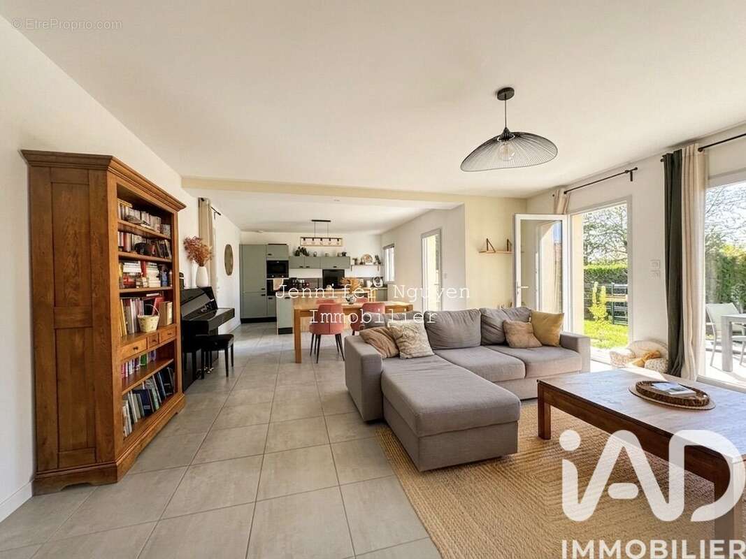 Photo 2 - Maison à LA LANDE-DE-FRONSAC