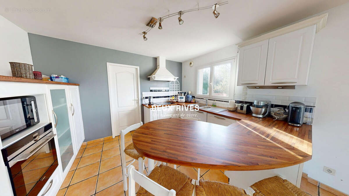 Maison à HAUTE-GOULAINE