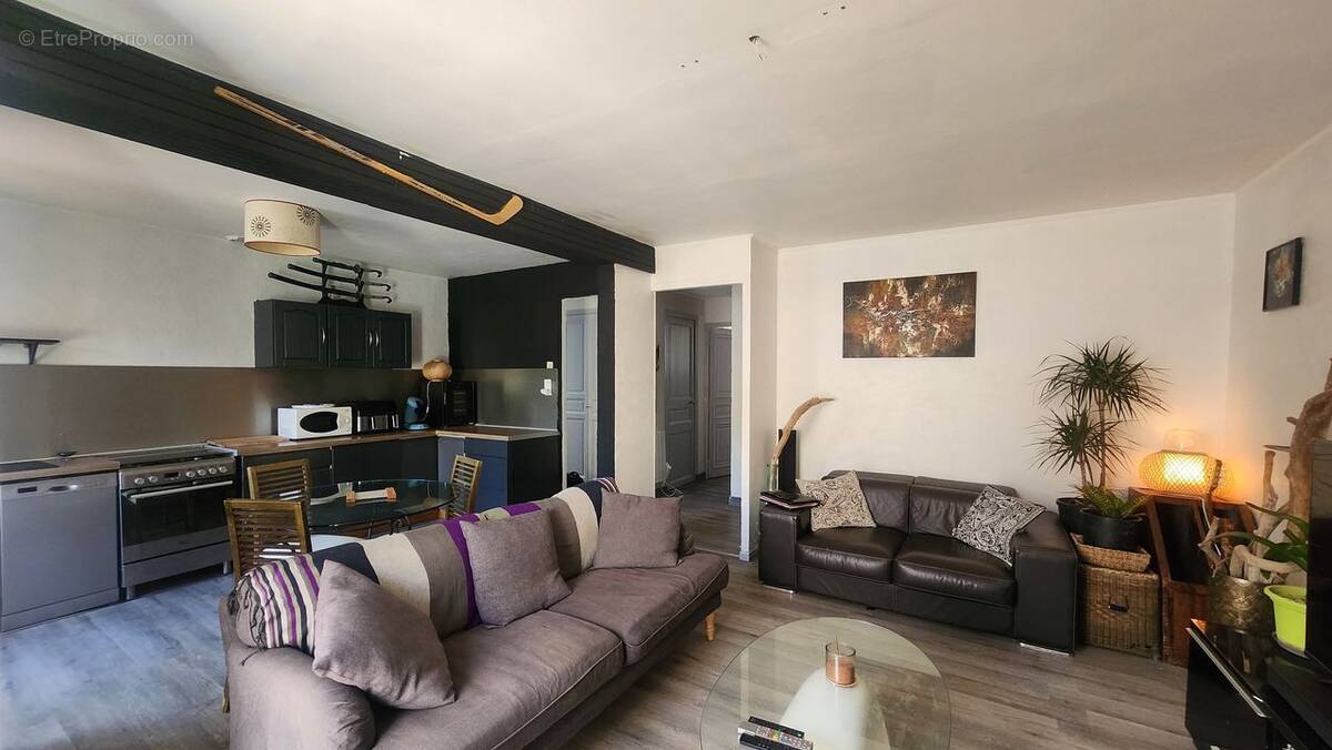 Auriol - maison jumelée T3  de 70m² - vente urgente - cause - Maison à AURIOL