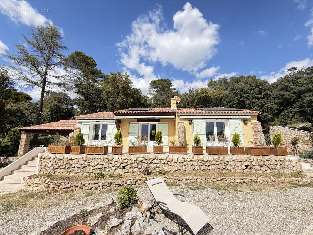 Maison à TOURTOUR