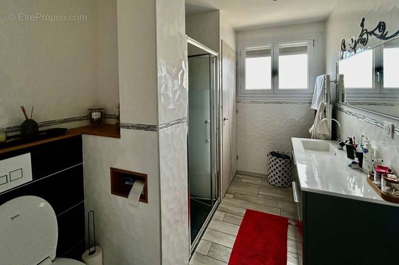 Appartement à LYON-9E